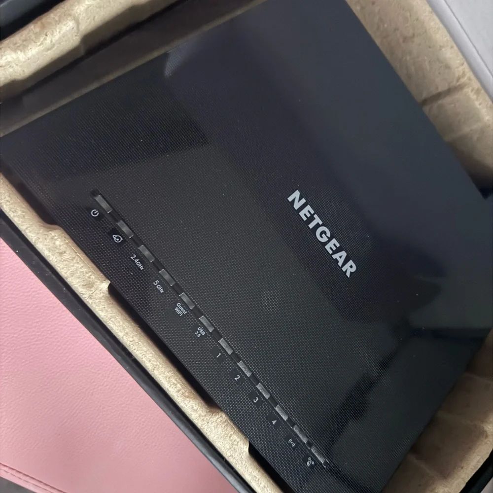 NETGEAR Nighthawk Black Smart WiFi Router - Picture 2 of 3